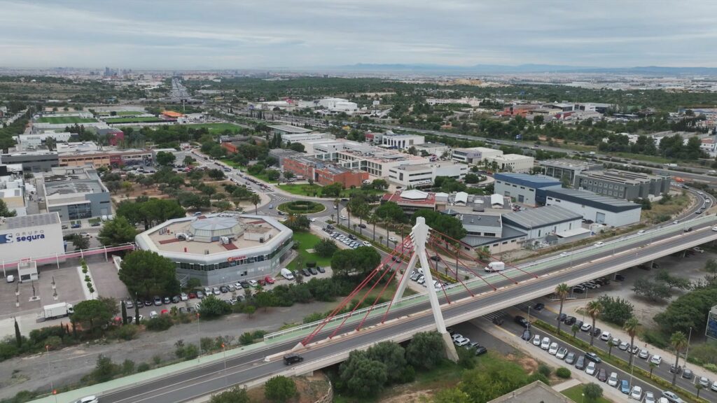 El Parque Tecnológico de Paterna celebra su 35º aniversario en 2025 con una programación especial que incluye encuentros empresariales, eventos de innovación, actividades deportivas y acciones solidarias, impulsadas por la EGM para reforzar la conexión entre empresas, talento e instituciones.